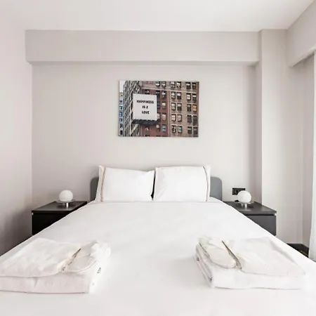 Cozy Bright Wparking 2bd1bath Home!#338 伊斯坦布尔