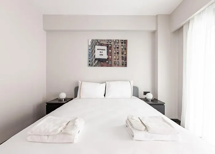 Cozy Bright Wparking 2bd1bath Home!#338 伊斯坦布尔