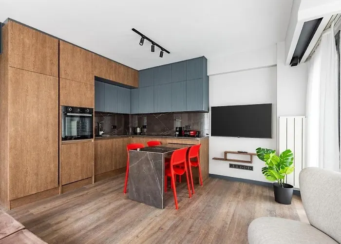 Cozy Bright Wparking 2bd1bath Home!#338 伊斯坦布尔