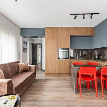 Cozy Bright Wparking 2bd1bath Home!#338 Apartament *